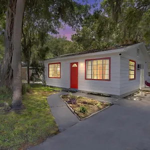  Holiday home Downtown Single Family Modern Close To Beaches And Dining