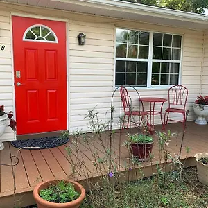  Holiday home Cozy Near Beaches And Downtown